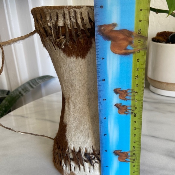 VINTAGE • African Hand Drum Malawian Beautiful Leather Craft Handmade Instrument - Picture 4 of 4